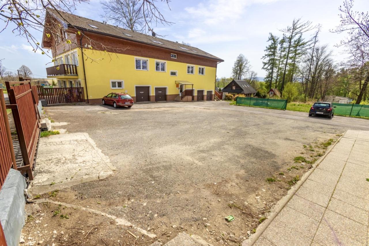 Apartmán Theo Velky Slavkov Exterior foto