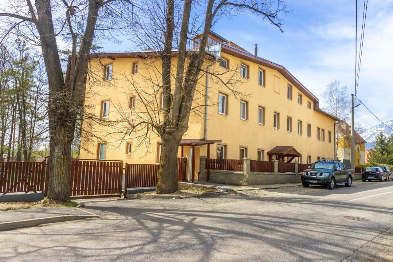 Apartmán Theo Velky Slavkov Exterior foto